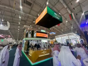 تعرف على خطوات تنظيم المؤتمرات وأهمية الاستعانة بشركات متخصصة لضمان نجاح الحدث.