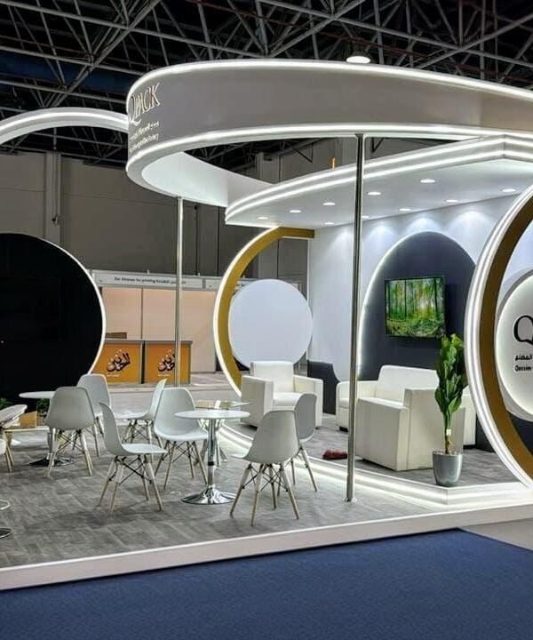 التعاون مع شركة تنظيم معارض محترفة يساعدك على تحقيق أهدافك التسويقية وبناء حضور قوي.