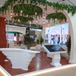 تنفيذ بوثات المعارض بجودة عالية يضمن حضورًا قويًا ويعكس احترافية الشركة داخل المعارض.