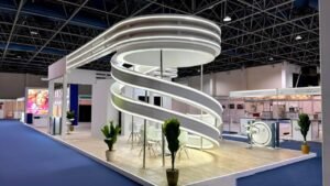 تعرف على أهمية تصميم بوثات المعارض ودورها في جذب العملاء وزيادة التفاعل داخل المعارض والمؤتمرات.