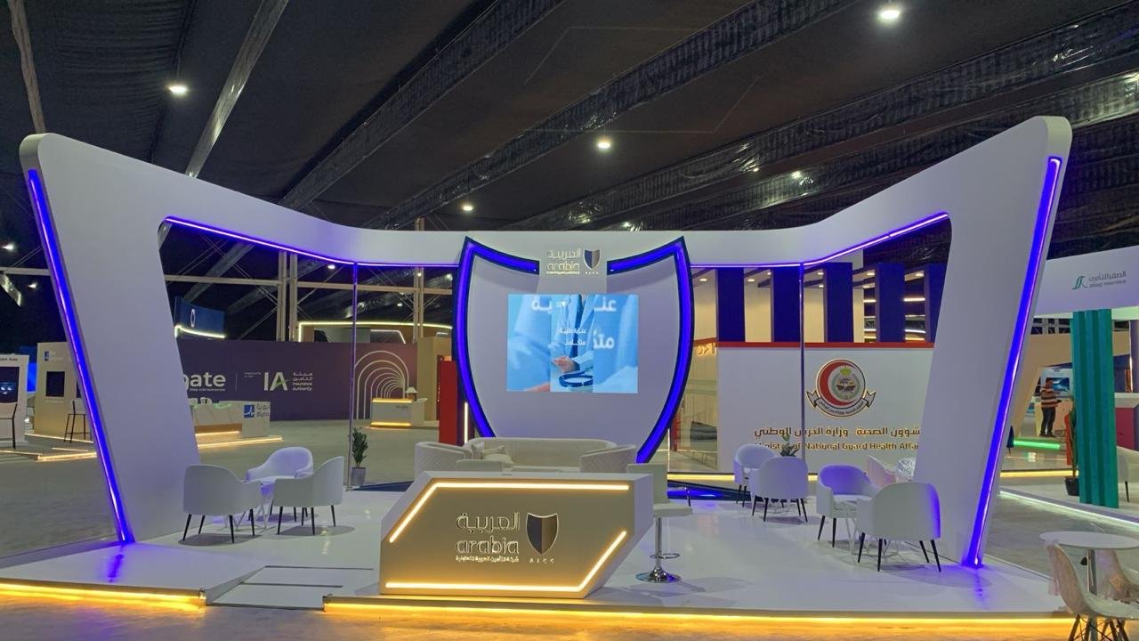 تعرف على أهمية تصميم بوثات المعارض ودورها في جذب العملاء وزيادة التفاعل داخل المعارض والمؤتمرات.